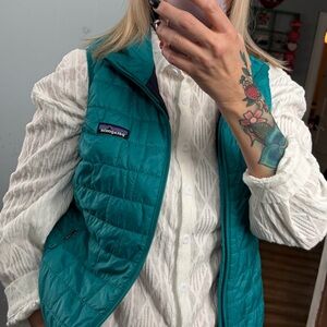 Patagonia Women's Turquoise Quilted Vest M